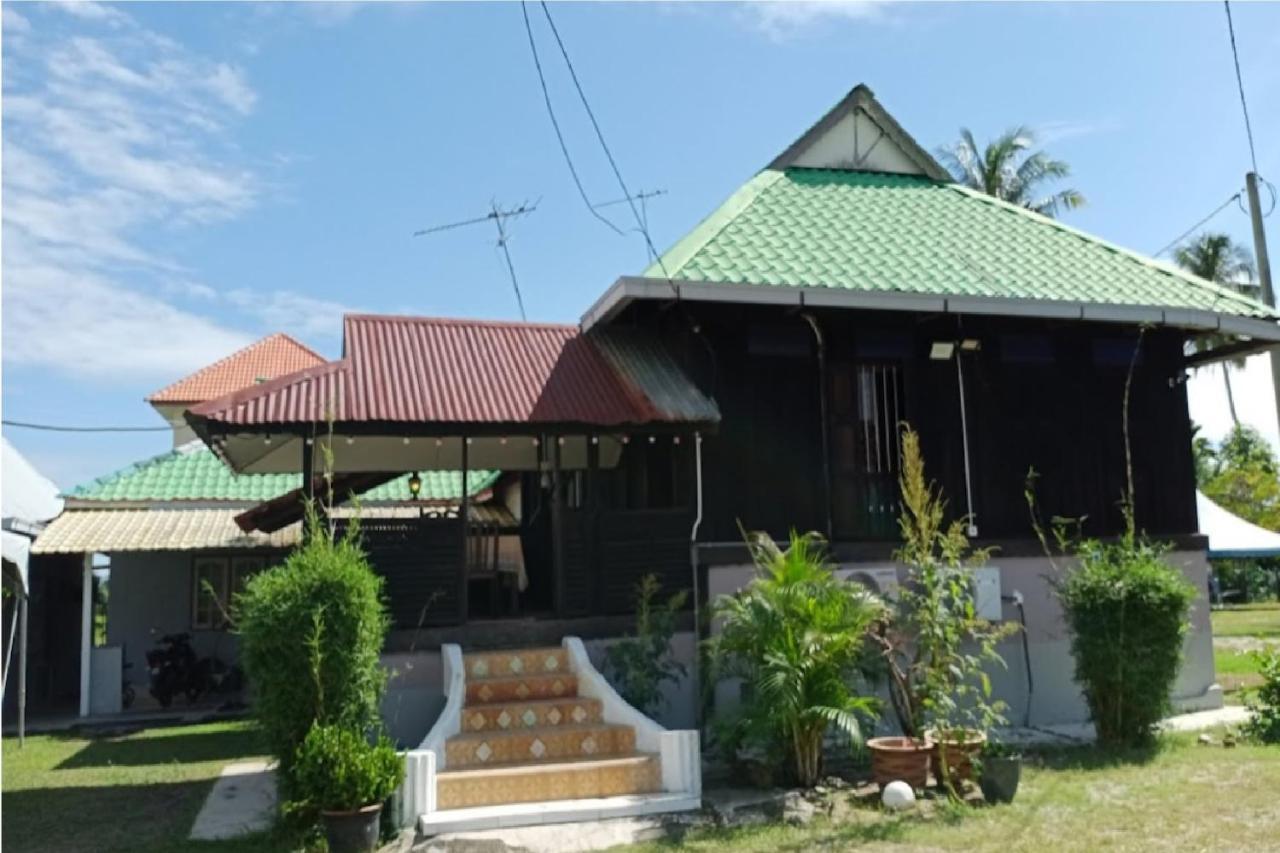 Oyo Home 90495 Homestay Kampung Kota Aur Sungai Petani Exteriör bild