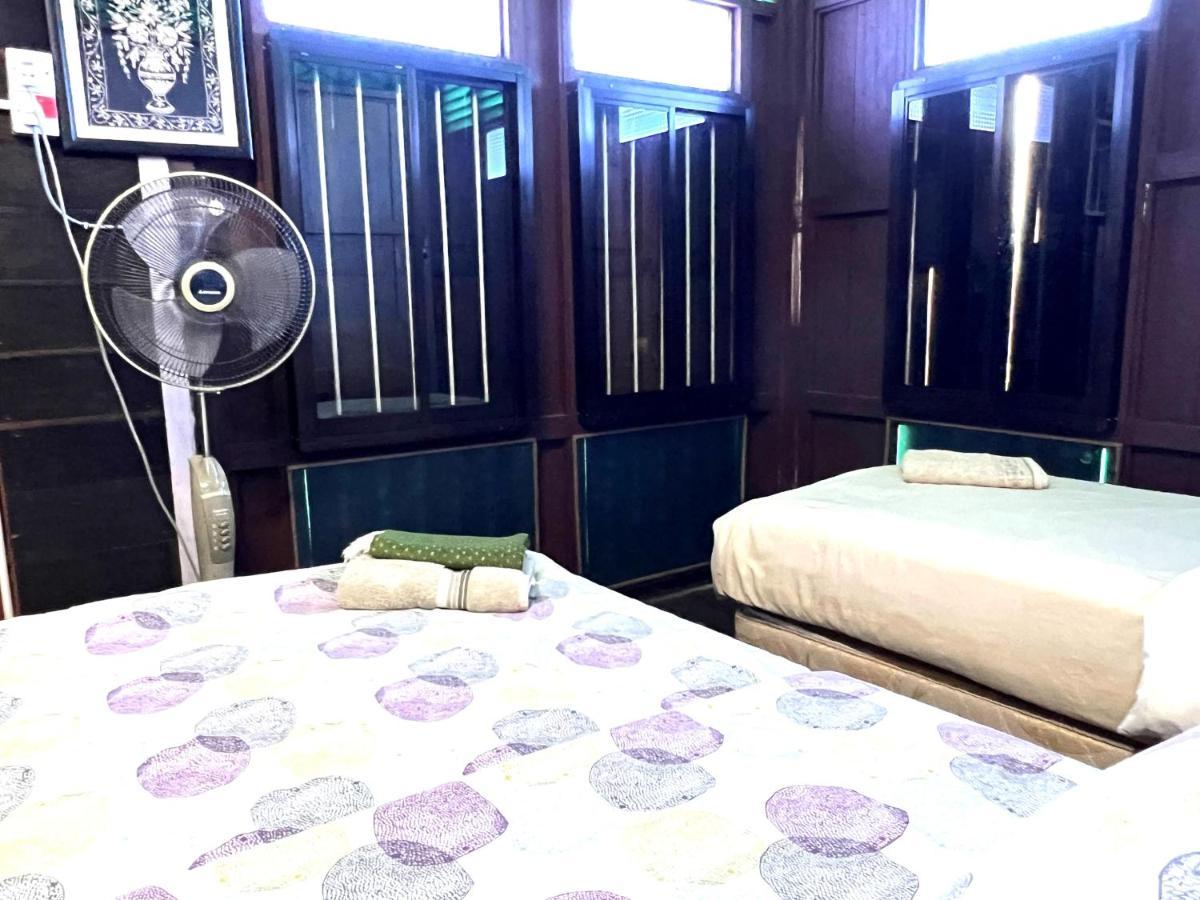 Oyo Home 90495 Homestay Kampung Kota Aur Sungai Petani Exteriör bild