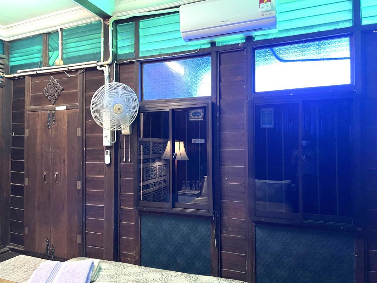 Oyo Home 90495 Homestay Kampung Kota Aur Sungai Petani Exteriör bild